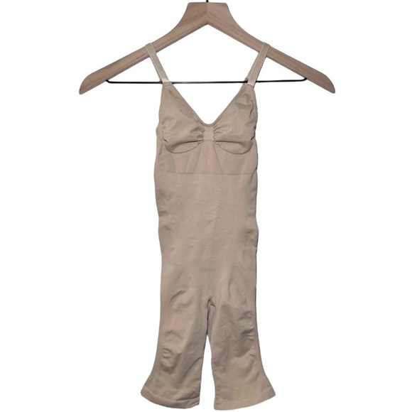 SKIMS Seamless Sculpt Mid Thigh Bodysuit in Clay - Picture 3 of 5